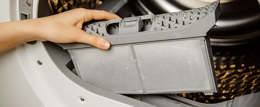 Signs Of A Clogged Dryer Lint Trap in Hopewell, Virginia